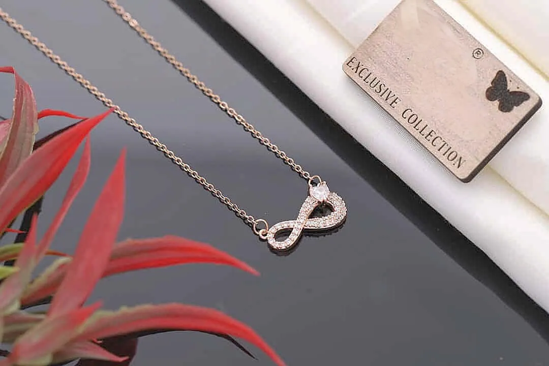 Effortless Style: Waterproof Gold-Plated Pendant for Everyday Chic