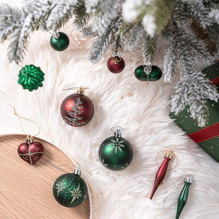 Sophisticated Red and Green Saturated Ornament Ball Bundle